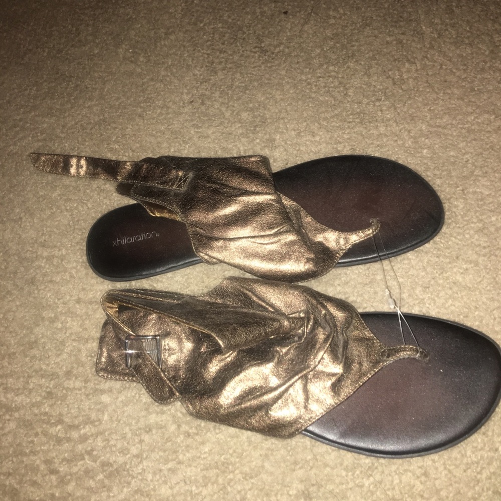 Sandles